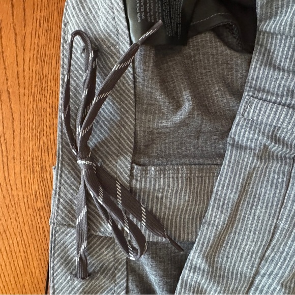 Hang Ten Men's Gray Striped Shorts Size 36 - Picture 5 of 5